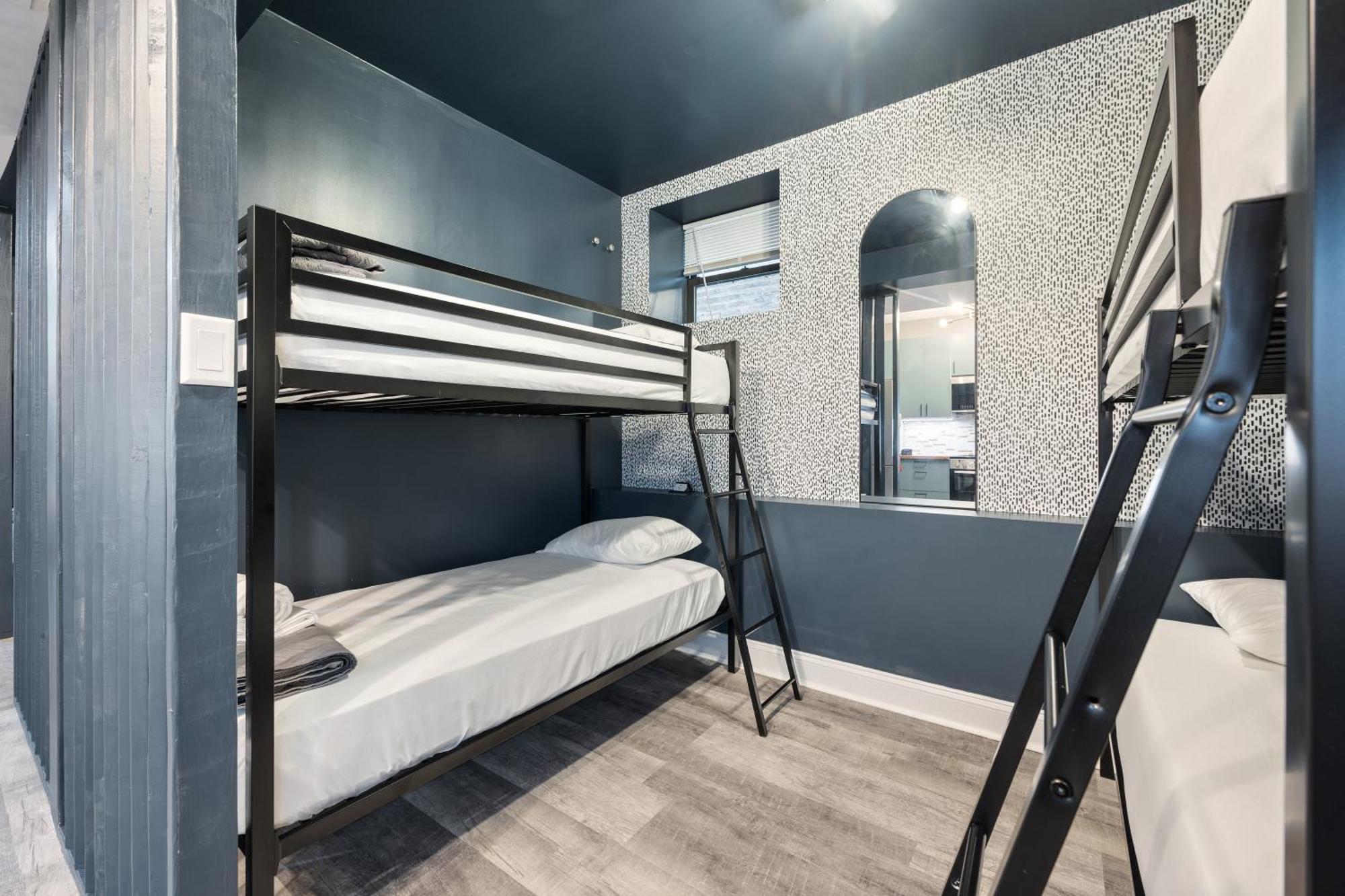Wrigleyville Suites Чикаго Екстериор снимка