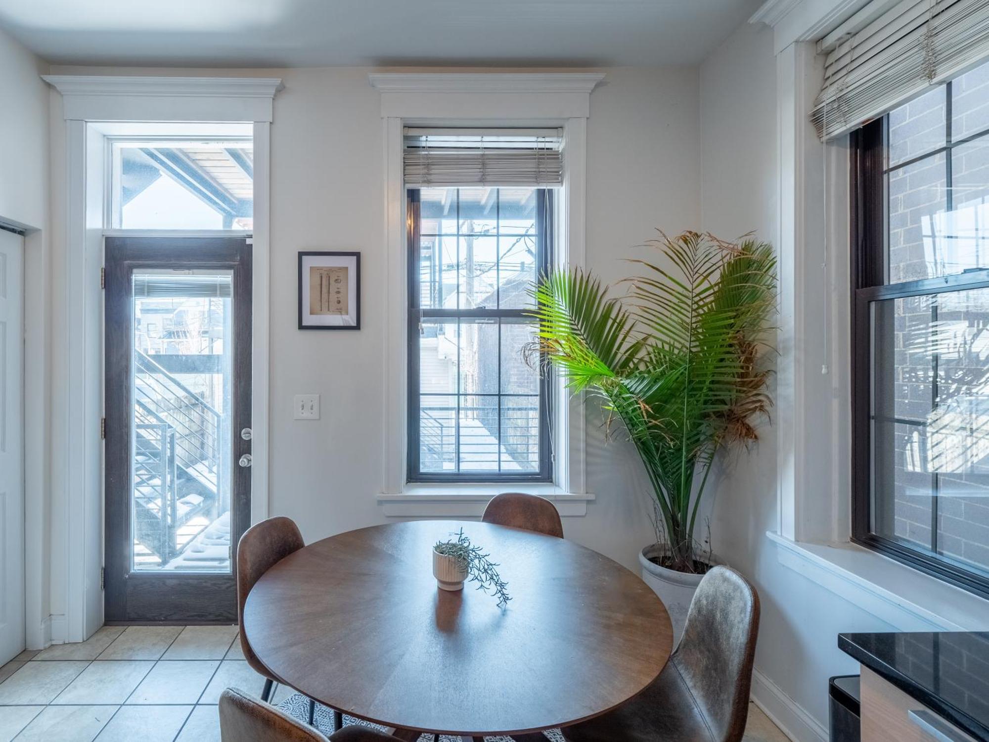 Wrigleyville Suites Чикаго Екстериор снимка