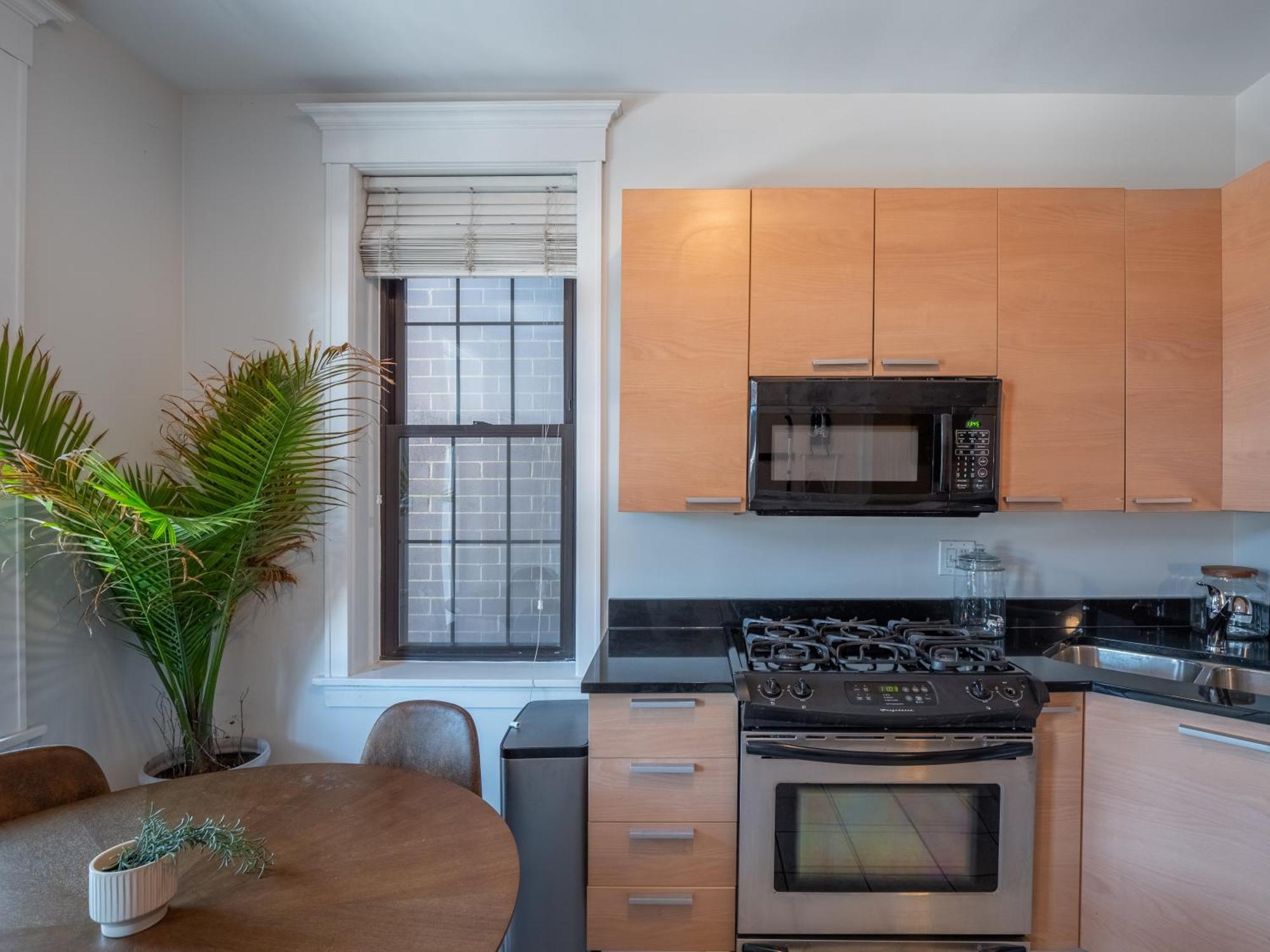 Wrigleyville Suites Чикаго Екстериор снимка