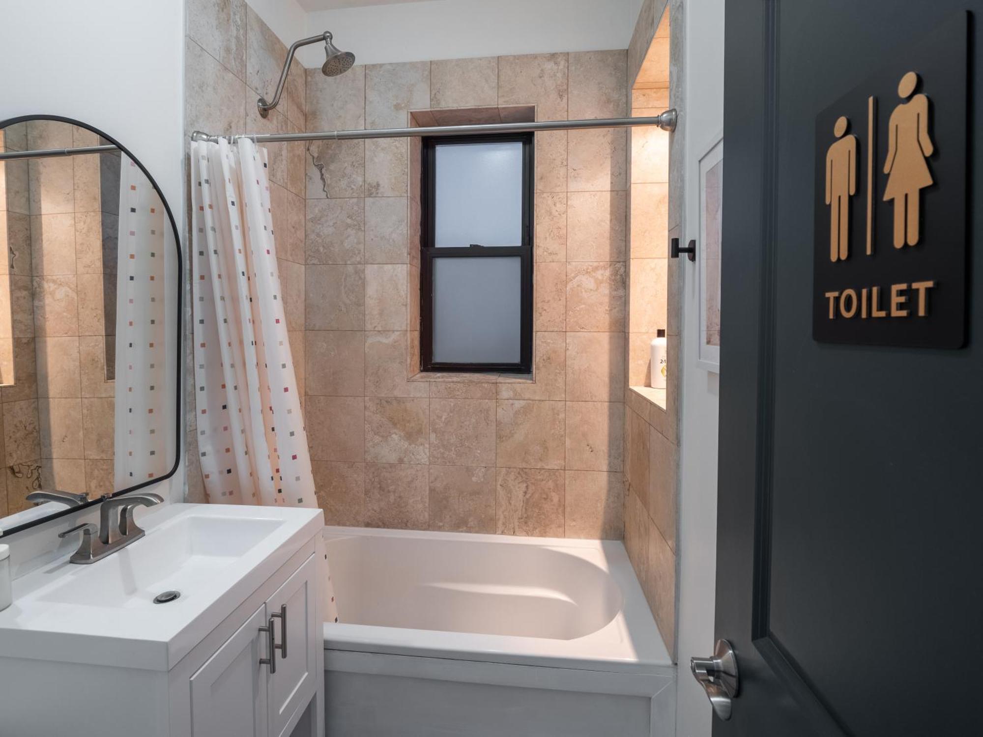 Wrigleyville Suites Чикаго Екстериор снимка